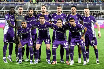 V站体育直播-佛罗伦萨全城向罗科·科米索致敬：瓦诺利及领导层前排出席